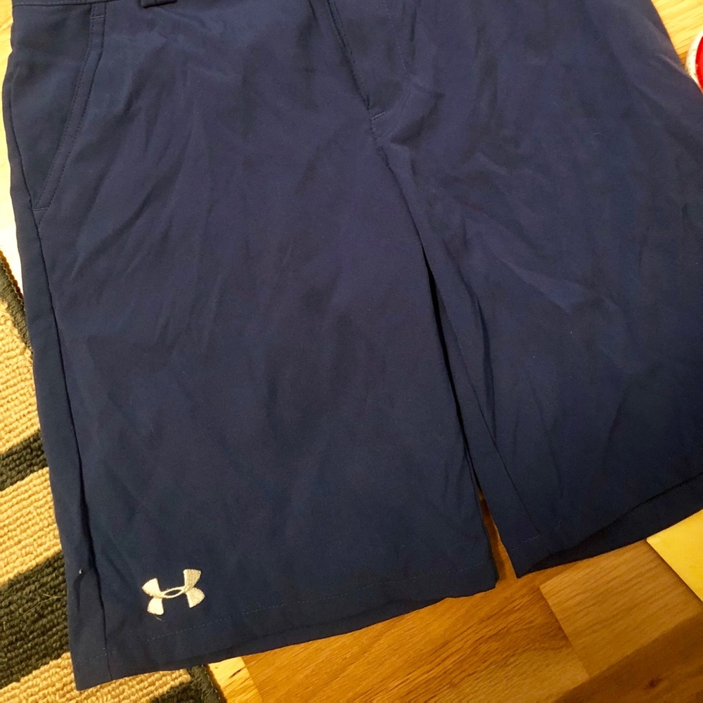 Boys UA under armour dri fit  shorts sz M NWOT